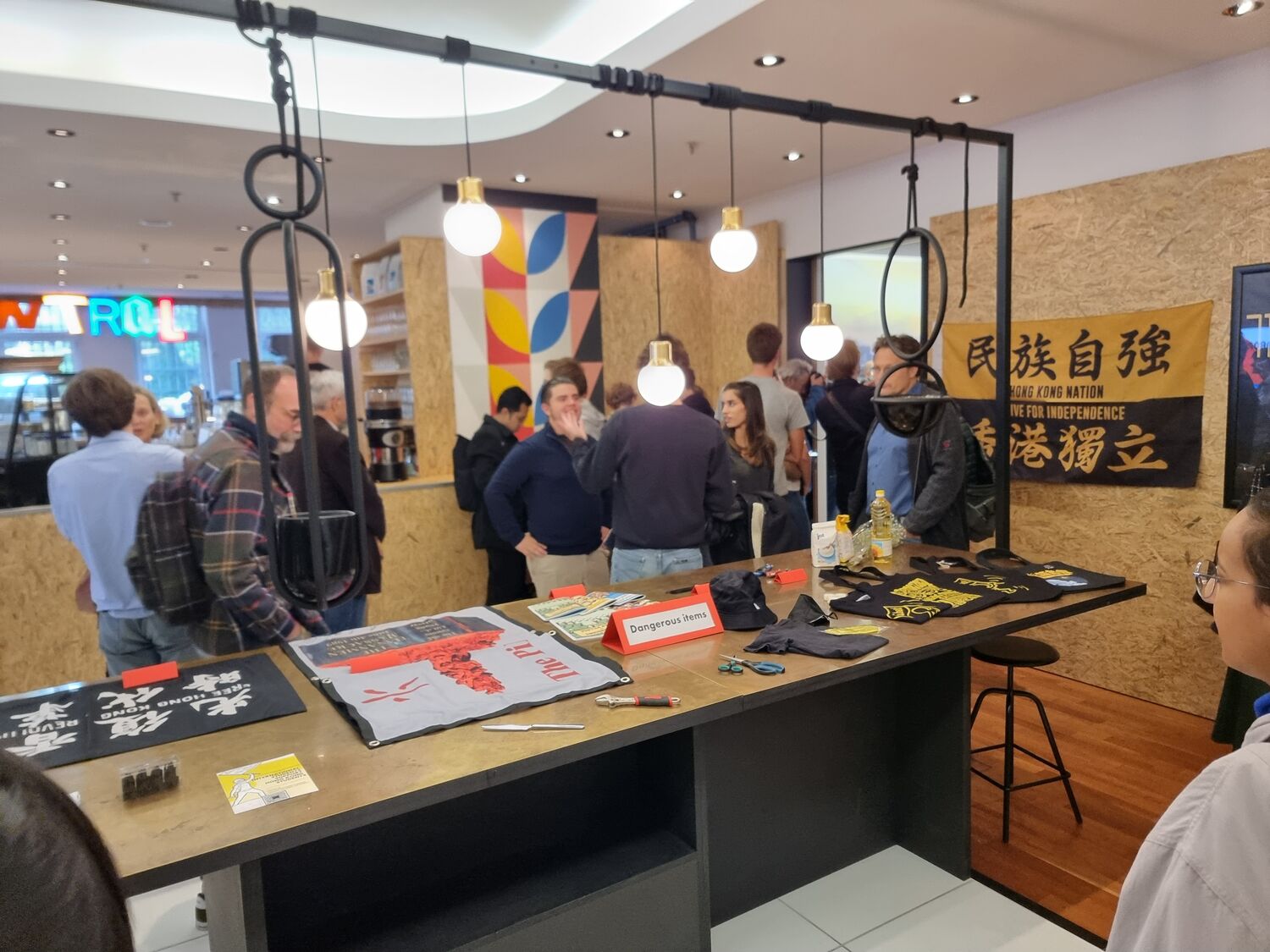 Global Lady Liberty HK Unveiled in Frankfurt — 6 of 7