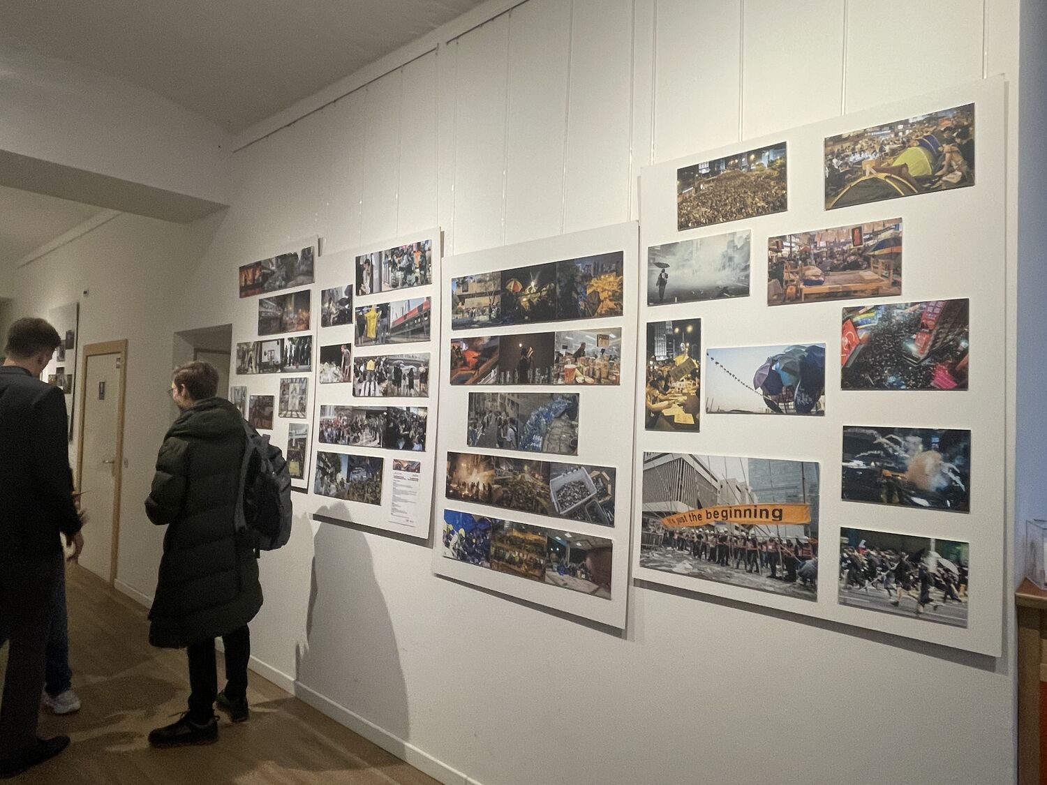 Resonance of Democracy — Facets • Perspectives • Voices — 3 of 8